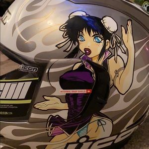 Dark horse comic dark hair girl limited edition